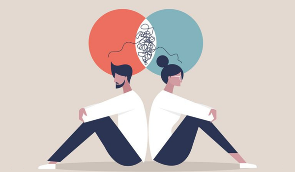 Un-couple-oppose-en-therapie-de-couple-600x350